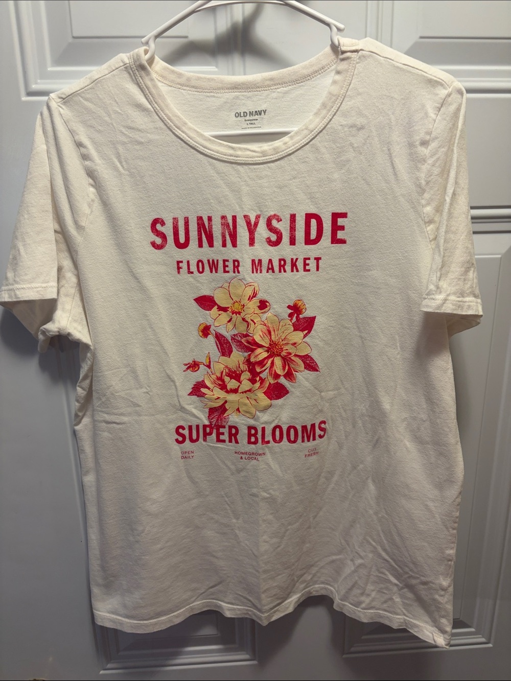 Old Navy white Tee with Red & Yellow Floral Graphic